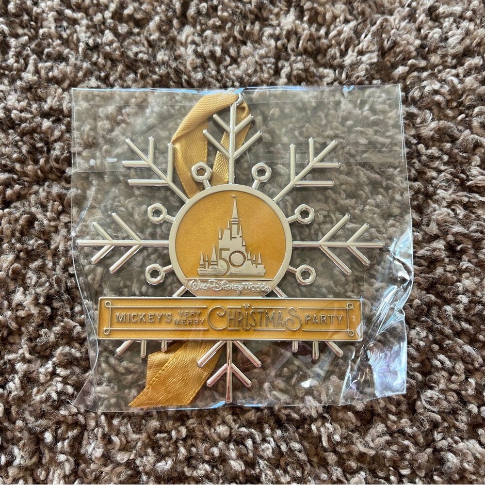 Walt Disney World 50th Anniversary Mickeys Very Merry Christmas Party Ornament